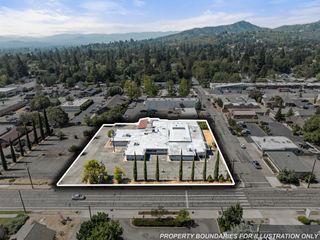 125 NE Manzanita Avenue, Grants Pass, OR 97526