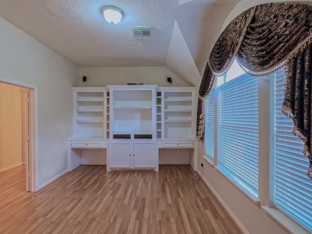 15811 Sandisfield Lane, Houston, TX 77084