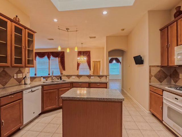 15811 Sandisfield Lane, Houston, TX 77084