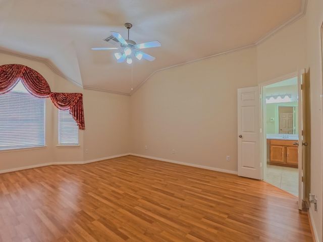 15811 Sandisfield Lane, Houston, TX 77084