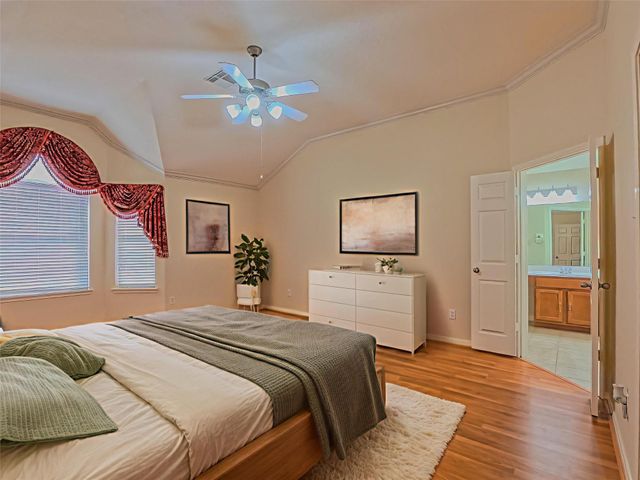 15811 Sandisfield Lane, Houston, TX 77084