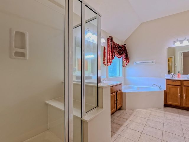 15811 Sandisfield Lane, Houston, TX 77084