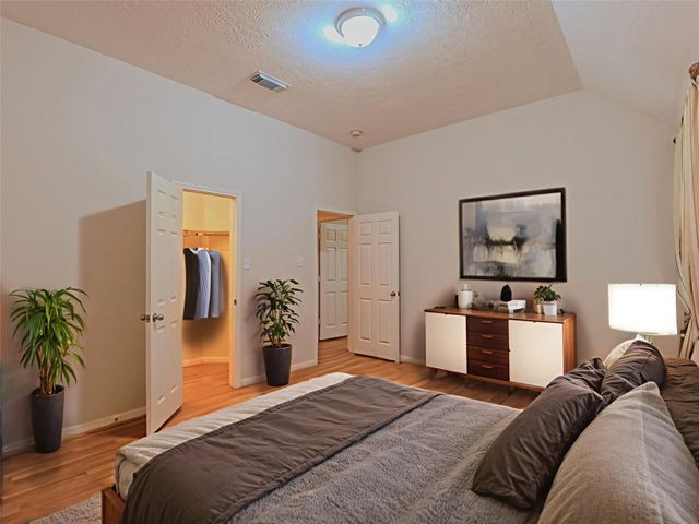 15811 Sandisfield Lane, Houston, TX 77084