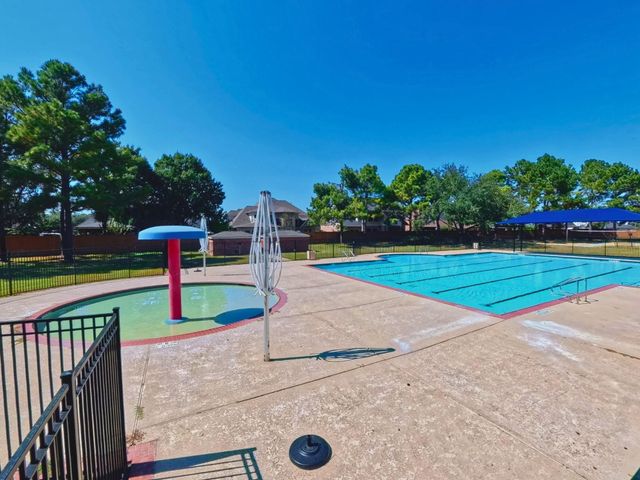 15811 Sandisfield Lane, Houston, TX 77084