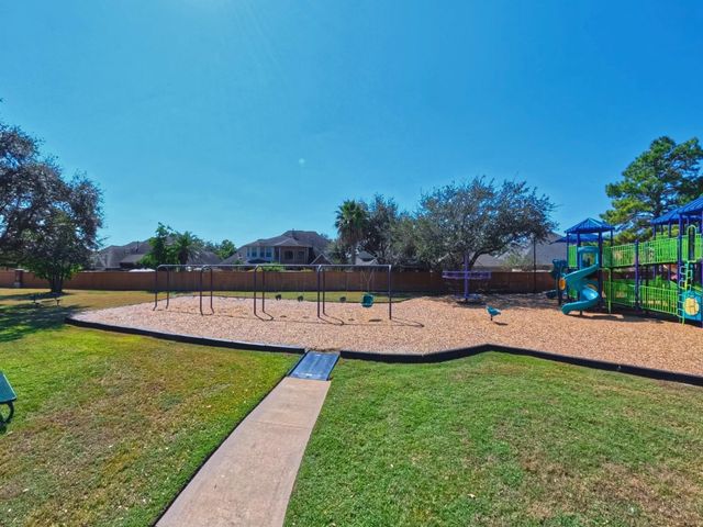 15811 Sandisfield Lane, Houston, TX 77084