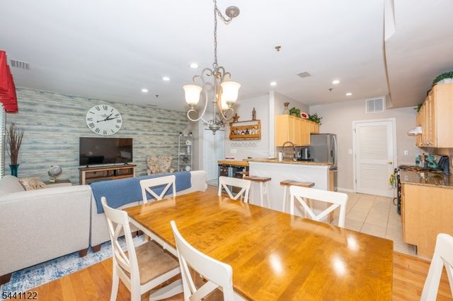30 Federal Hill Rd 8, Pompton Lakes Boro, NJ 07442