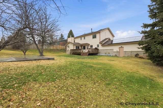 721 CREIGHTON ST, Cheyenne, WY 82009