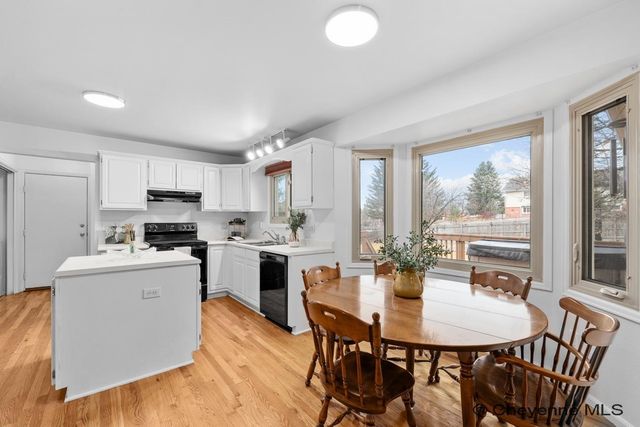 721 CREIGHTON ST, Cheyenne, WY 82009