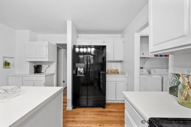 721 CREIGHTON ST, Cheyenne, WY 82009