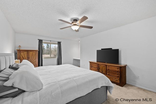 721 CREIGHTON ST, Cheyenne, WY 82009
