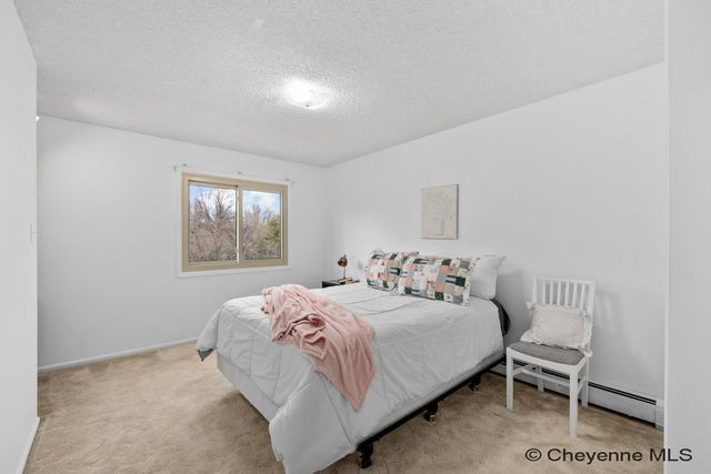 721 CREIGHTON ST, Cheyenne, WY 82009