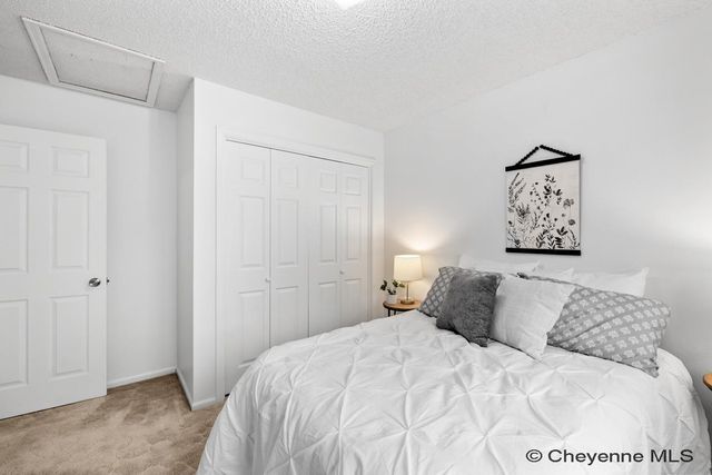 721 CREIGHTON ST, Cheyenne, WY 82009