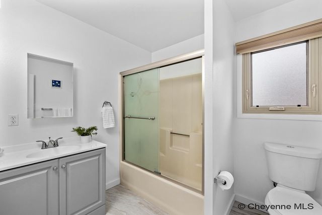 721 CREIGHTON ST, Cheyenne, WY 82009