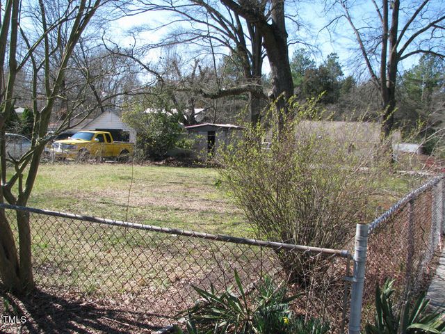 2206 E Club Boulevard, Durham, NC 27704