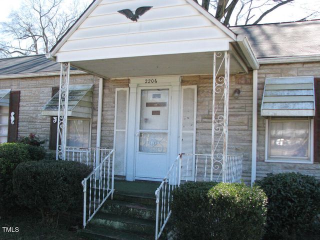 2206 E Club Boulevard, Durham, NC 27704