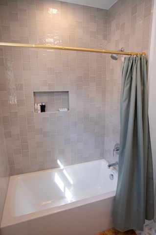 81 Race Street, Charleston, SC 29403