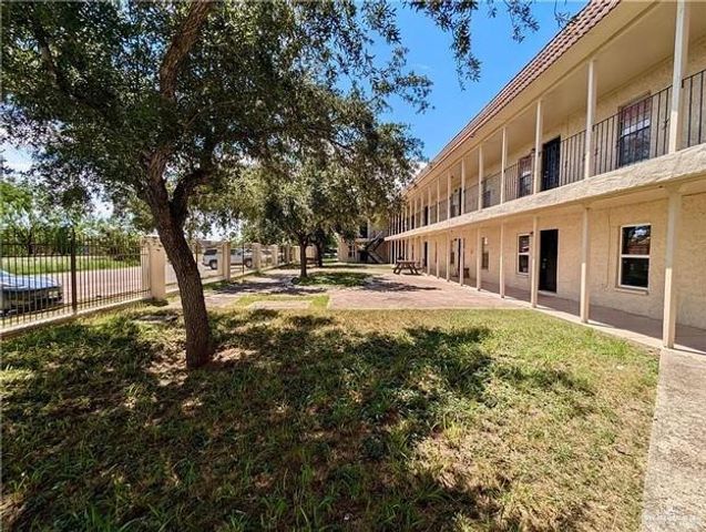 1811 Perkins Avenue 16, Mission, TX 78572