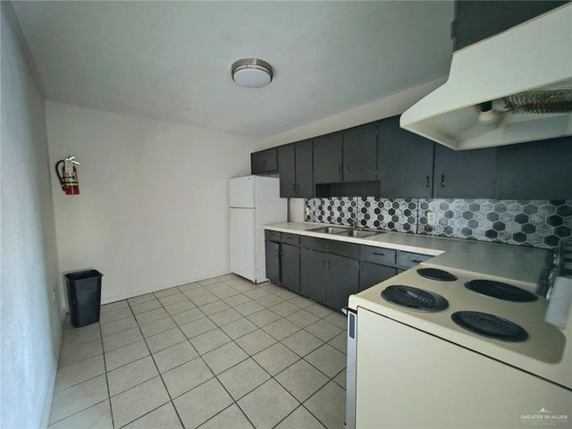 1811 Perkins Avenue 16, Mission, TX 78572