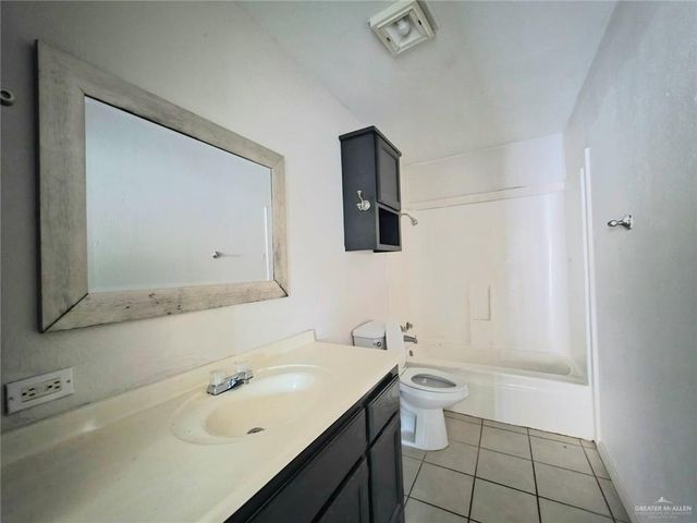 1811 Perkins Avenue 16, Mission, TX 78572