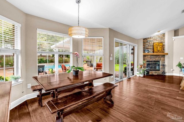 5357 Galberry Ln, Gulf Breeze, FL 32563