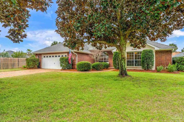 5357 Galberry Ln, Gulf Breeze, FL 32563