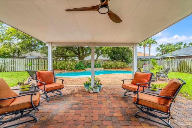 5357 Galberry Ln, Gulf Breeze, FL 32563