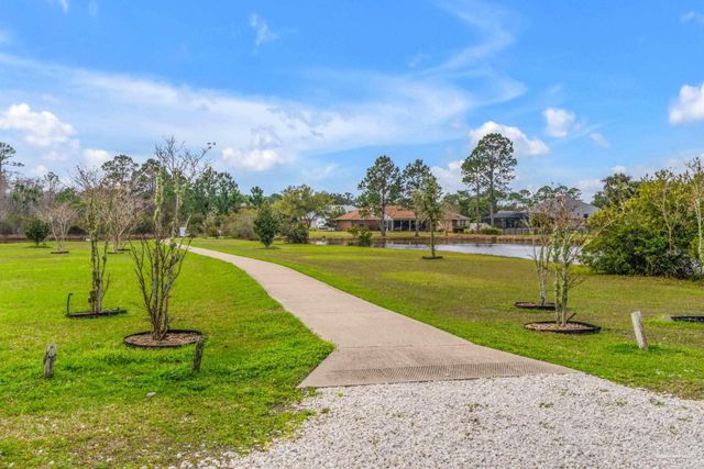 5357 Galberry Ln, Gulf Breeze, FL 32563