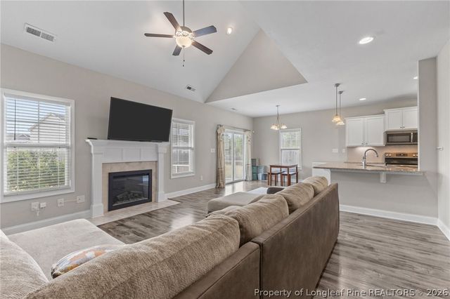 3049 N Kilchattan Drive, Fayetteville, NC 28306