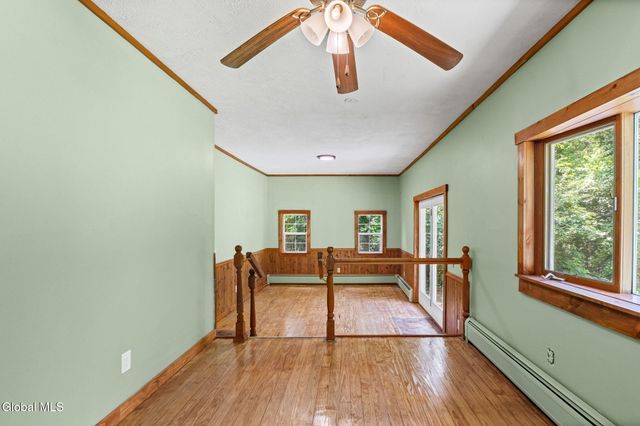 1141 Meadowdale Road, Altamont, NY 12009