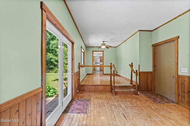 1141 Meadowdale Road, Altamont, NY 12009