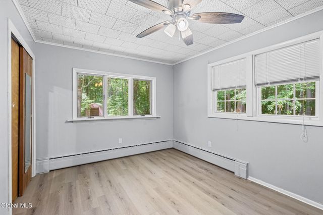 1141 Meadowdale Road, Altamont, NY 12009