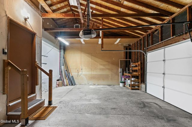 1141 Meadowdale Road, Altamont, NY 12009