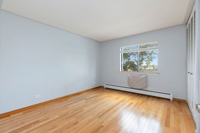 4624 N Commons Drive 303E, Chicago, IL 60656