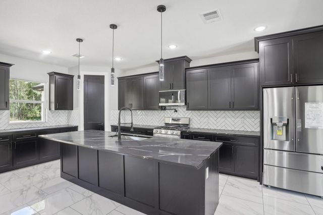 843 Road 660, Dayton, TX 77535