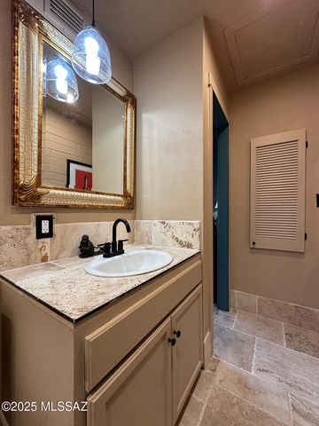 1735 S Jones Blvd Apt J14, Tucson, AZ 85713