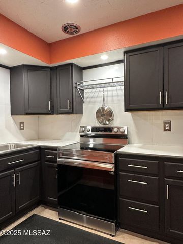 1735 S Jones Blvd Apt J14, Tucson, AZ 85713