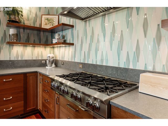 9309 Nw Murdock, Portland, OR 97229