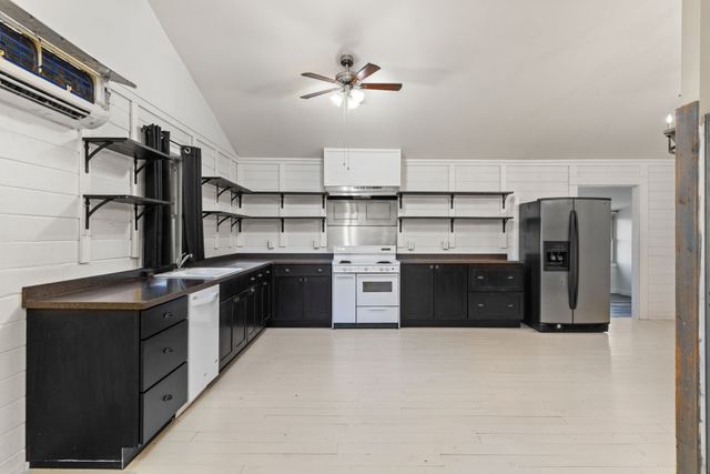 9680 Buttermilk Ridge Rd, Lawrenceburg, TN 38464