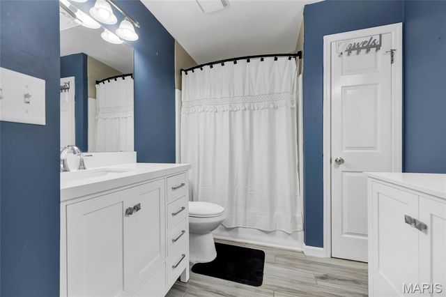 1113 Athena Way, St Peters, MO 63376