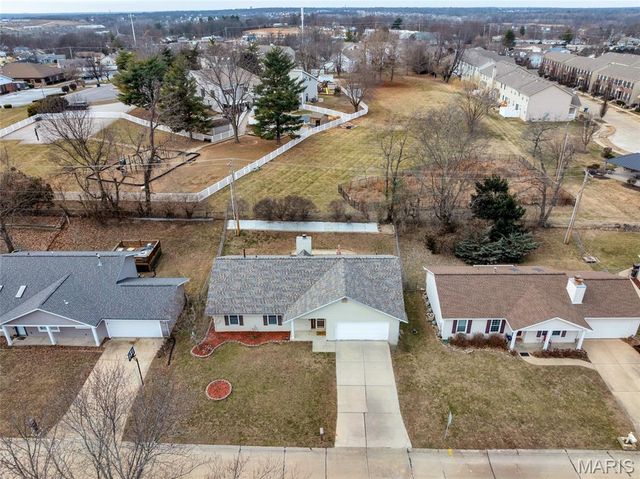 1113 Athena Way, St Peters, MO 63376