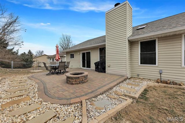 1113 Athena Way, St Peters, MO 63376