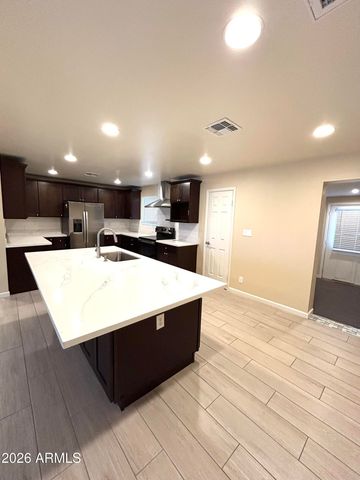 1533 W 7TH Street, Tempe, AZ 85281