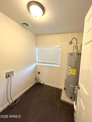 1533 W 7TH Street, Tempe, AZ 85281