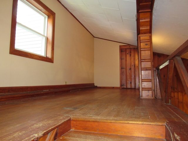 30 Taft Ave, Mendon, MA 01756