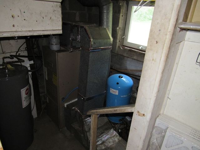 30 Taft Ave, Mendon, MA 01756