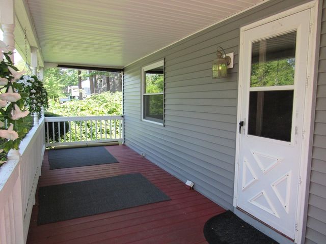 30 Taft Ave, Mendon, MA 01756