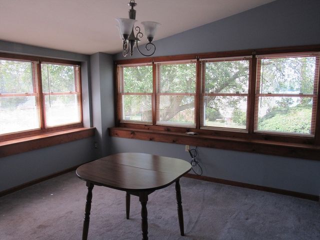 30 Taft Ave, Mendon, MA 01756