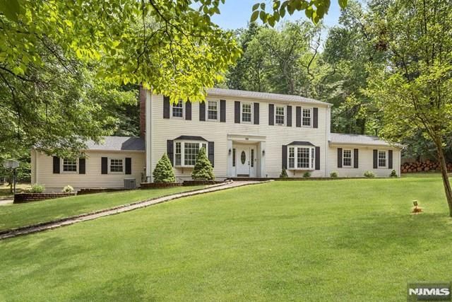 68 Briarwood Avenue, Norwood, NJ 07648