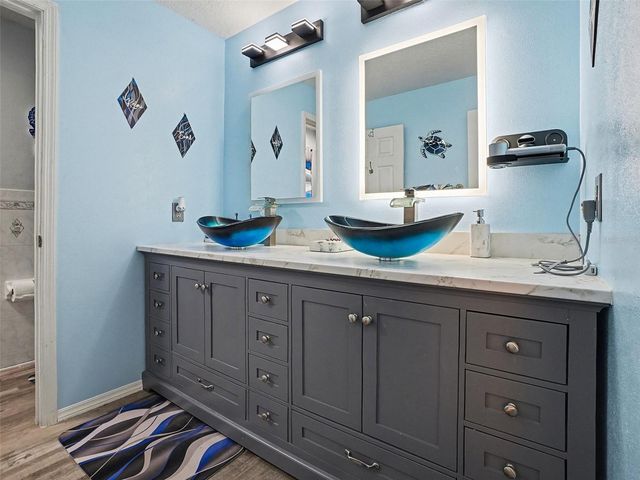 18 WESTON ROAD, Leesburg, FL 34748