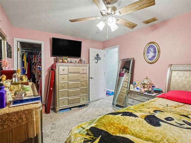 18 WESTON ROAD, Leesburg, FL 34748